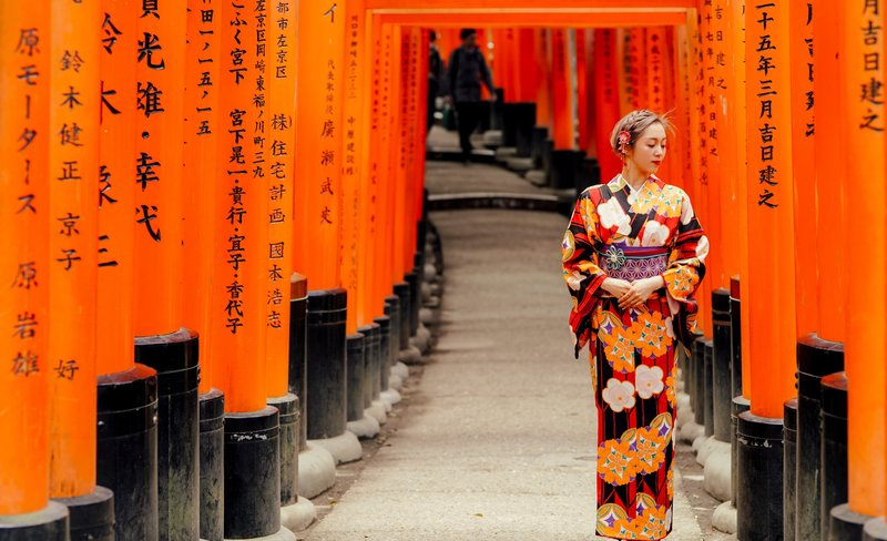Kyoto｜Fushimi Inari Surroundings・Kimono Rental｜Experience