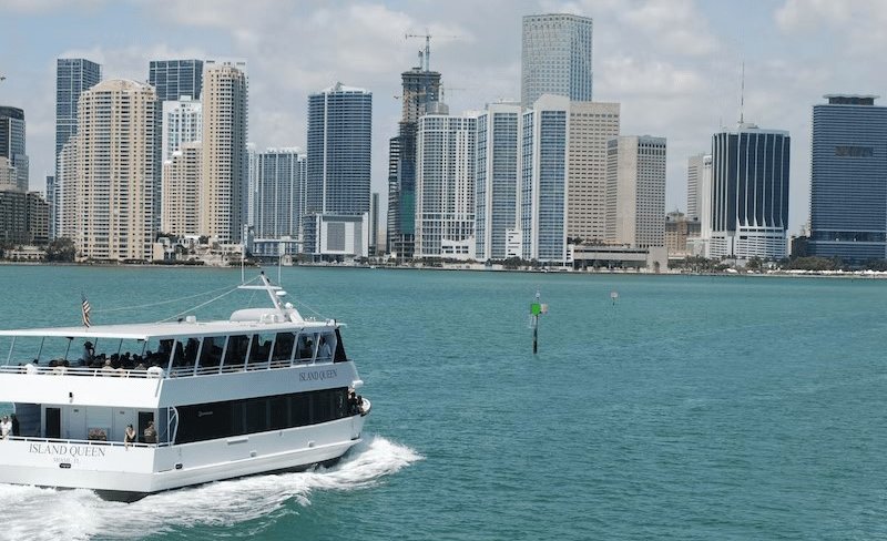 Miami Millionaire’s Row Cruise Tour