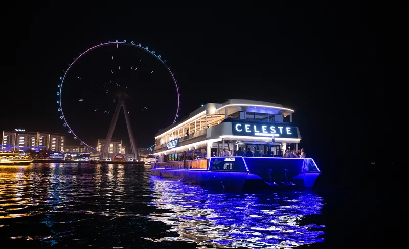 Dubai Marina Dinner Cruise with Live Show, Open Bar & DJ