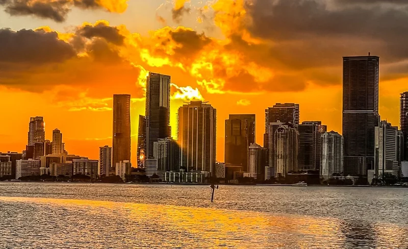 Miami Skyline Sunset Cruise Tour of South Beach and Biscayne Bay