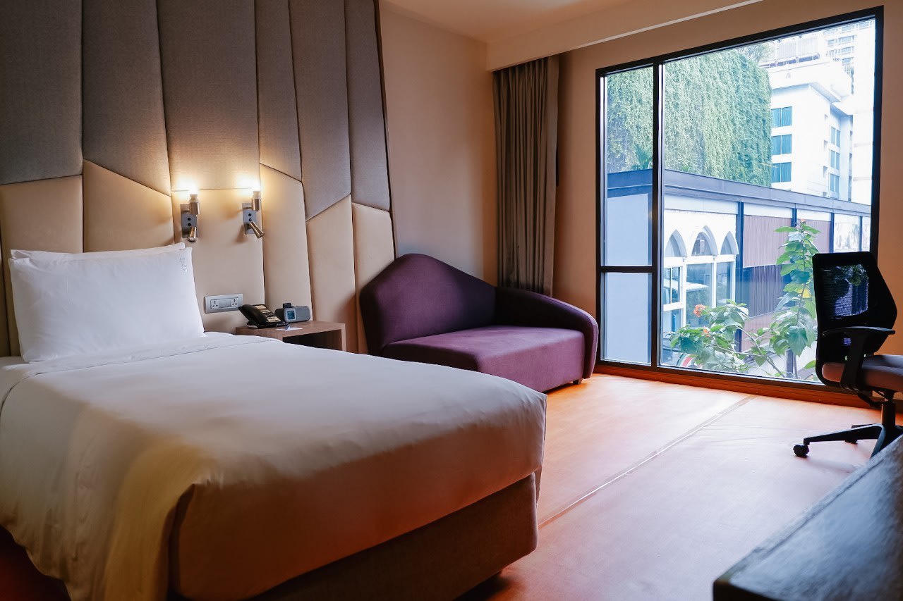 Holiday Inn Express Bangkok Sukhumvit 11 Bangkok 21 Hotel Deals Klook United States