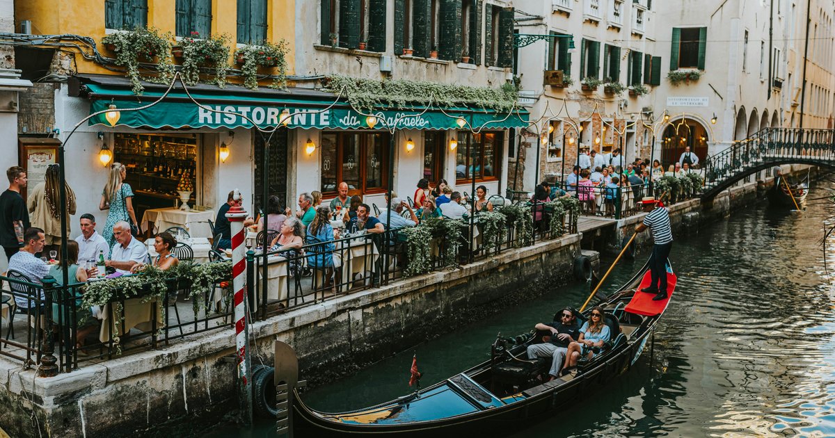 llzdfwdfvueqqcvsjq1d.jpg VENICE W FOODIE RARE