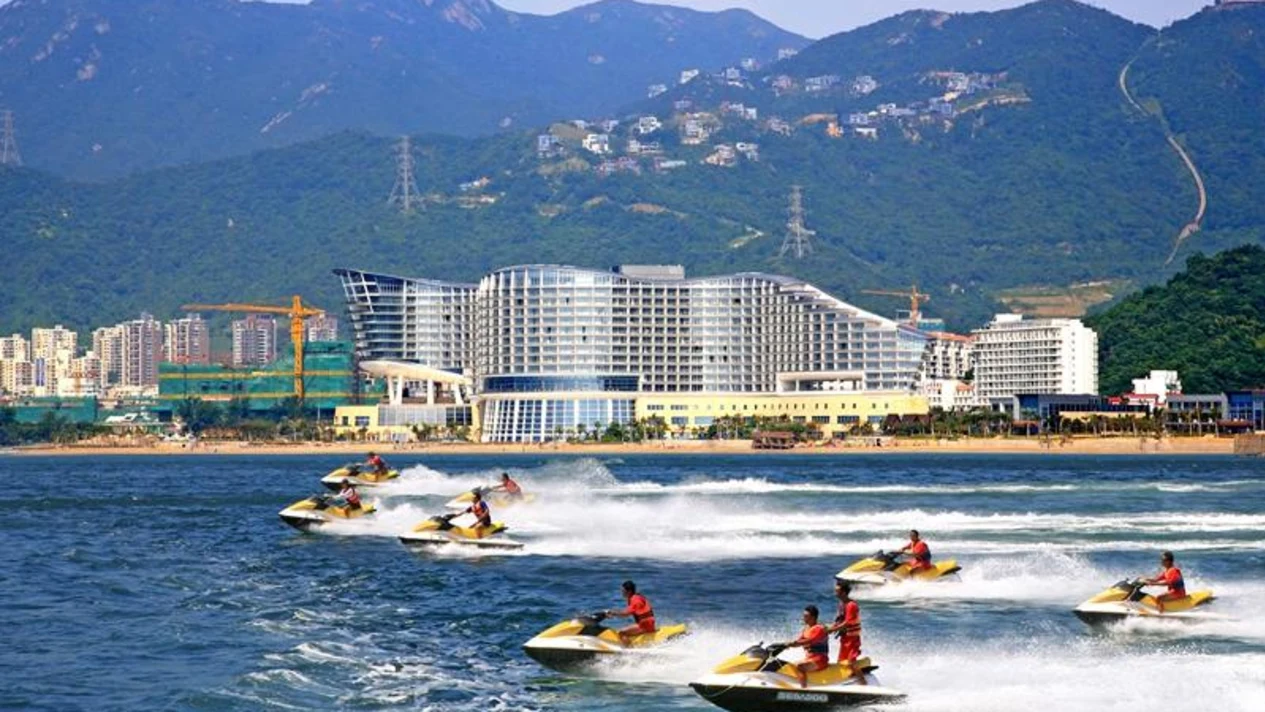 Shenzhen Window of the World Dameisha Golden Coast Yacht Private Guided One-Day Tour