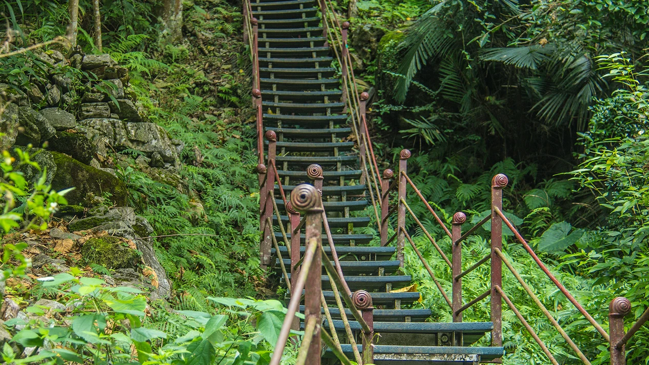 Hualien: Stairway to Heaven-Dekaron Trail Tour