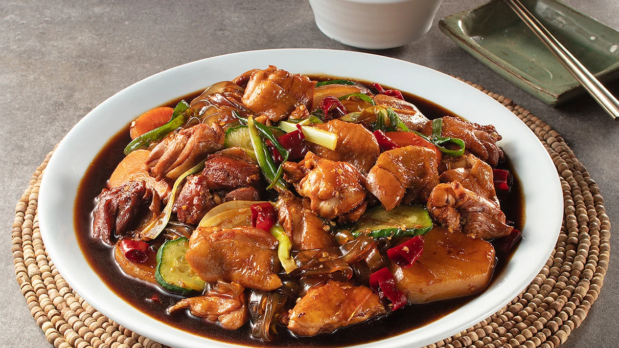 鳳雛燉雞 (明洞中央郵局店)