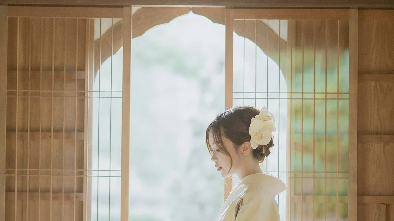 Kyoto kimono rental experience (with Japanese-style room and garden)