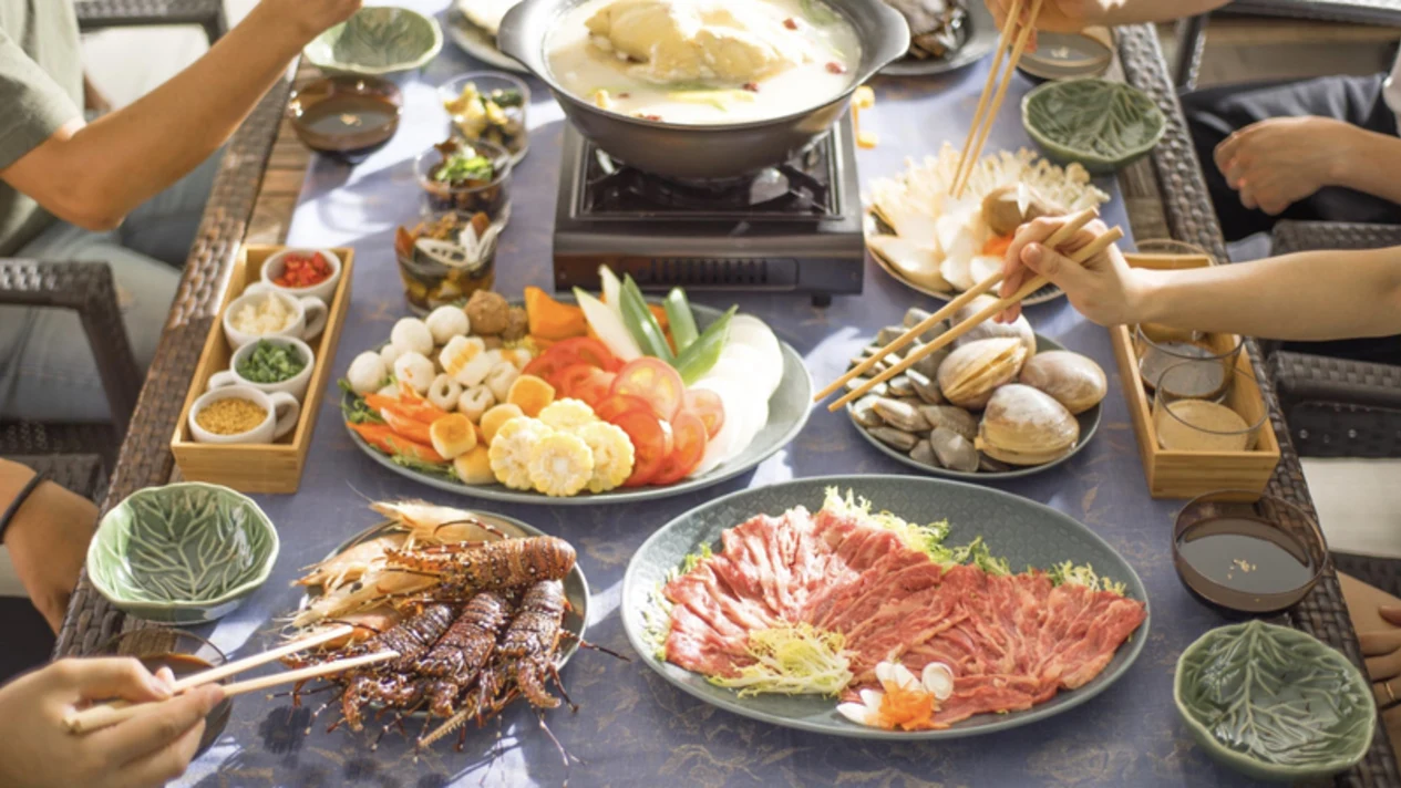 【多區送貨免運費】高級新鮮火鍋到會食材懶人包｜單點火鍋食材及人氣火鍋套餐・Seamart 鮮物｜包火鍋湯底、海鮮、肉類及各配料｜獨家優惠．免費送中式前菜｜全港各區送貨：港島九龍區及部份新界區送貨免運費