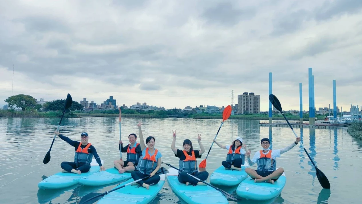 Taipei SUP & Canoe Experience | Nearby Children’s New Park (Canoe Daily)