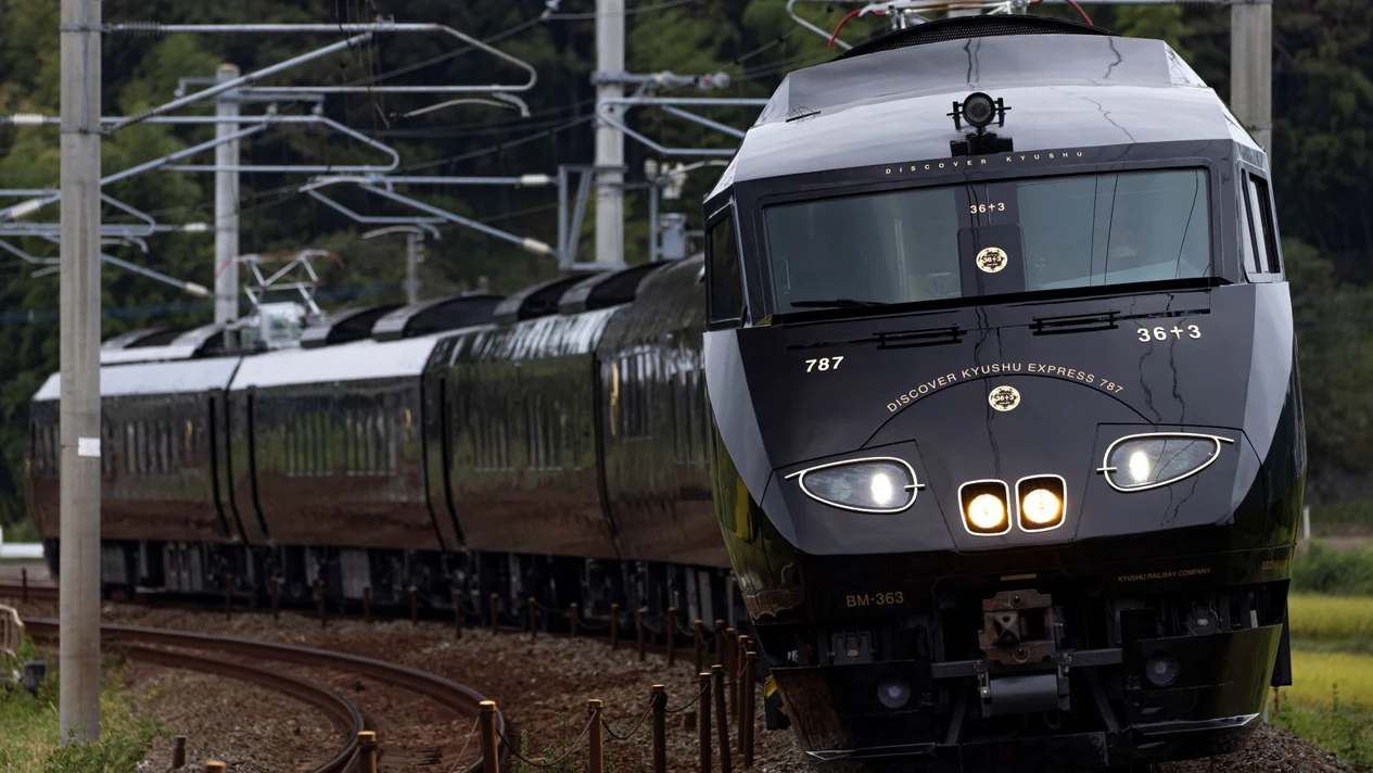 JR 九州 36+3 豪華觀光列車（綠色車廂）