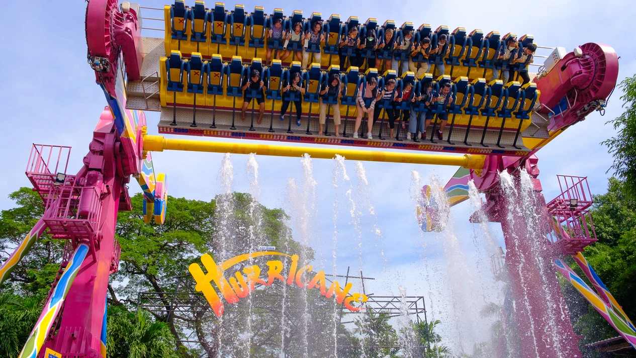 Bangkok Dream World theme park tickets