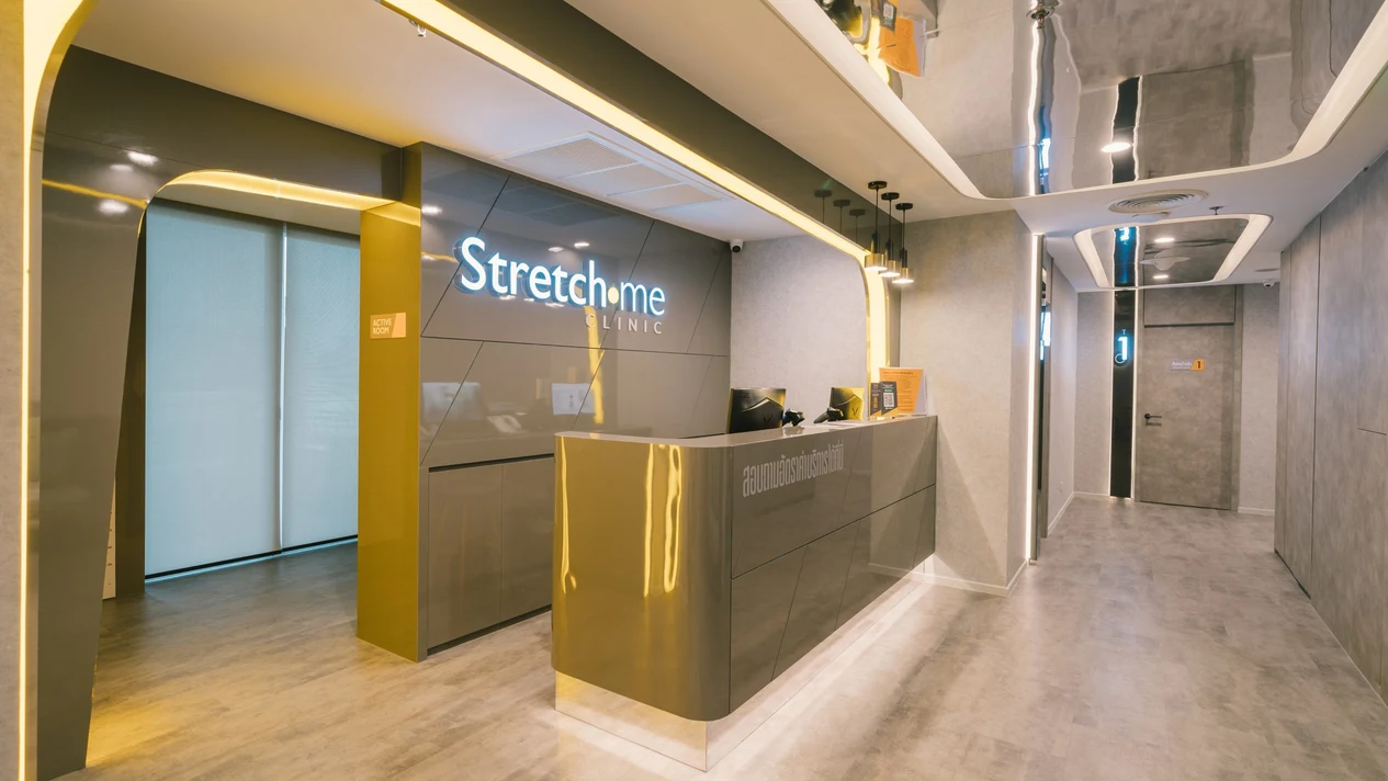 Stretch Me Clinic at Grande Center Point Ploenchit Experience in Bangkok