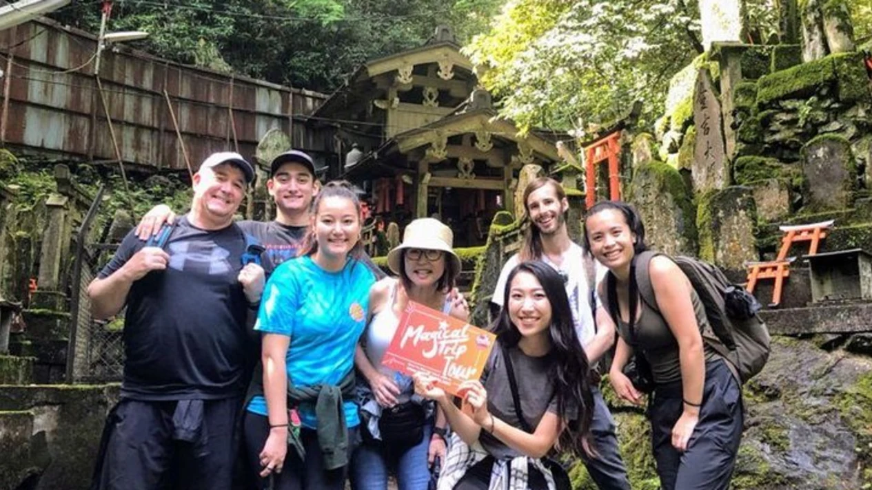 Fushimi Inari Shrine Walking Discovery Tour
