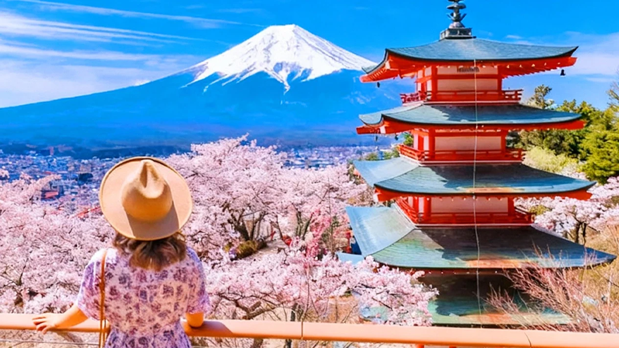 富士山經典之旅｜新倉山淺間公園/富士山五合目忍野八海&御殿場奧特萊斯/ 温泉一日遊｜東京/新宿出發