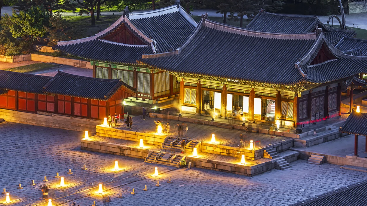 首爾景點夜遊之旅：廣藏市場＆皇宮＆駱山公園