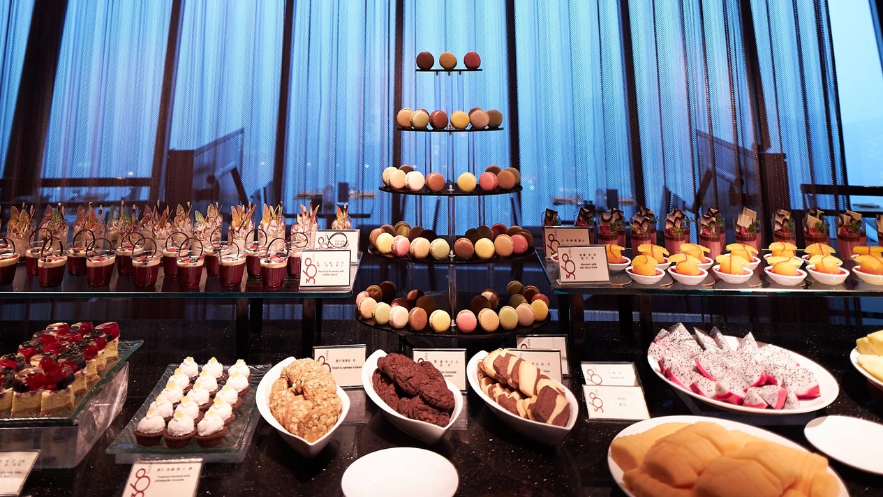 Macau Tower｜360° Revolving Restaurant 360 Cafe｜Lunch Buffet, Dinner Buffet, Afternoon Tea