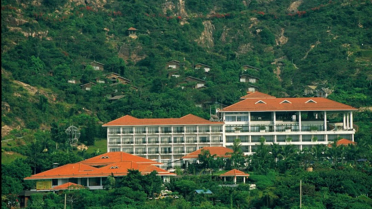 Shenzhen Qingqing World Hotel Accommodation Package
