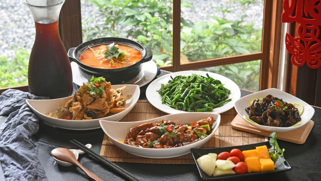 Oriental Cuisine Guizhou Theme Restaurant | MRT Daqiaotou Station