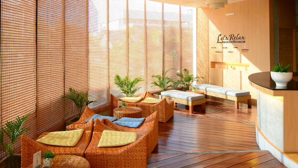 Bangkok Let's Relax Spa Massage Experience (Ekkamai Branch)