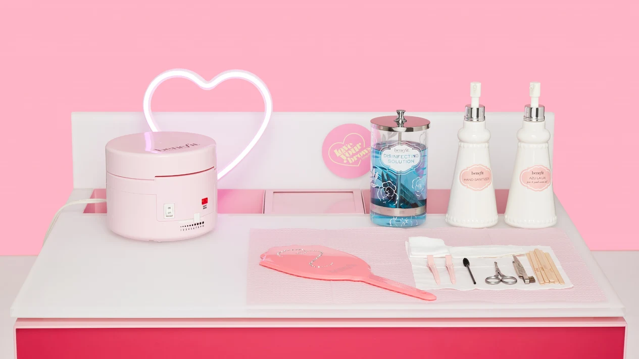 Benefit Cosmetics - 皇牌蜜蠟修眉 | 染眉 | 專業塑眉體驗 |  香港 | 九龍 | 新界