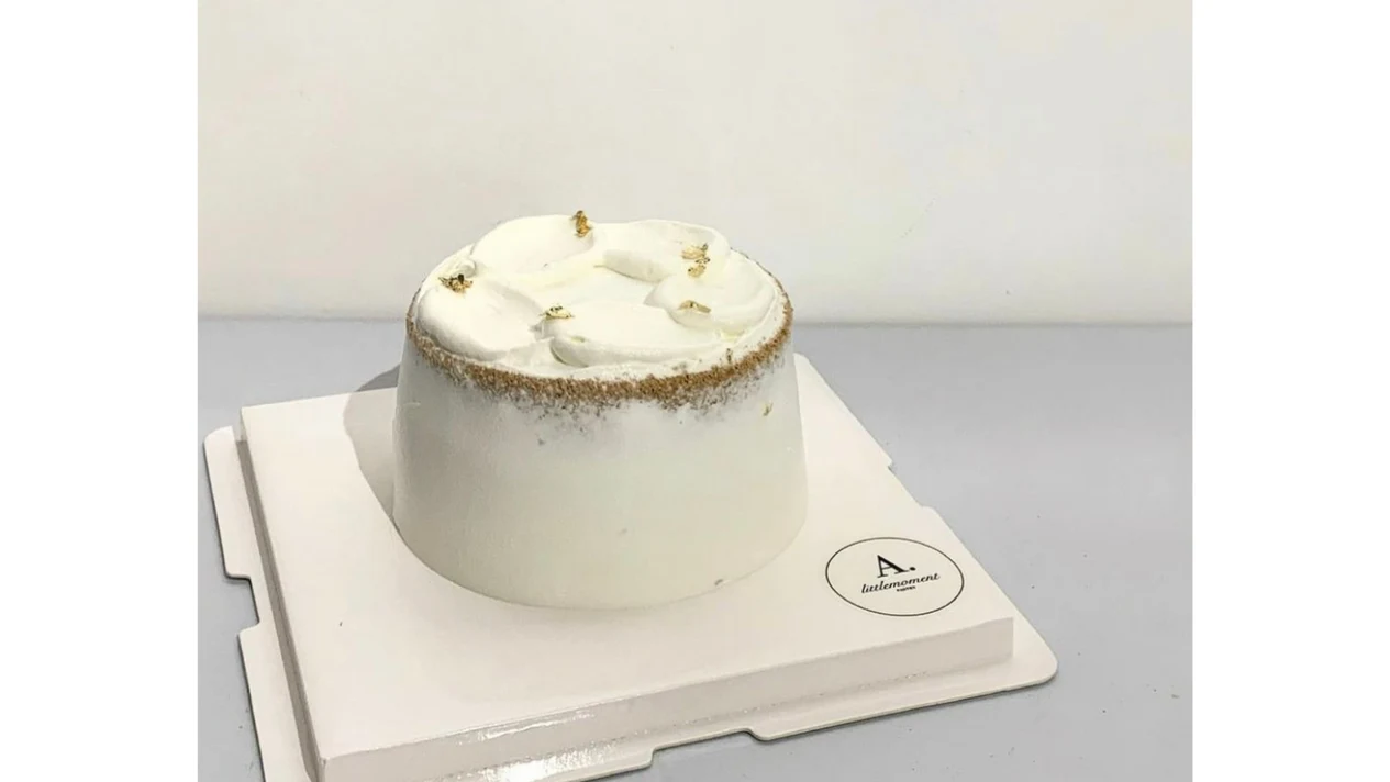 [Special Flavored Chiffon and Mochi Cake] A Littlemoment Pastry | Self-pickup in Tuen Mun | ‍Breaking Pearl Milk Tea Chiffon Cake, Royal Ginger Brushed Mochi Cake丨Free customized greeting card