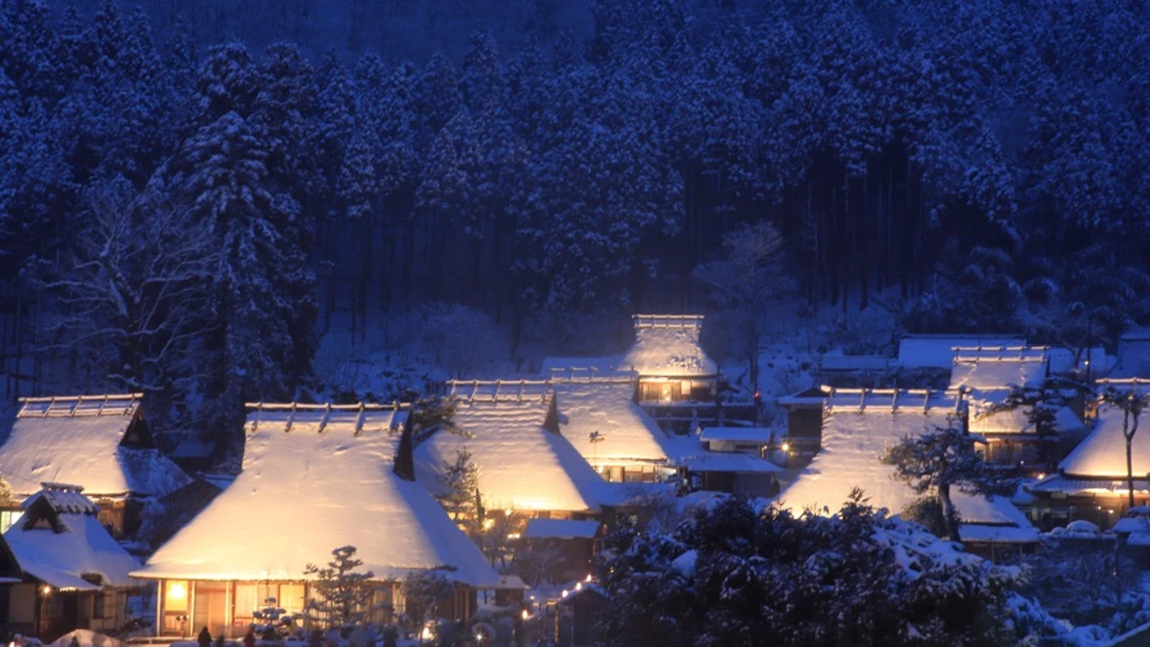 Kyoto Miyama Snow Lantern Festival 1-Day Bus Tour (Departing from Osaka)