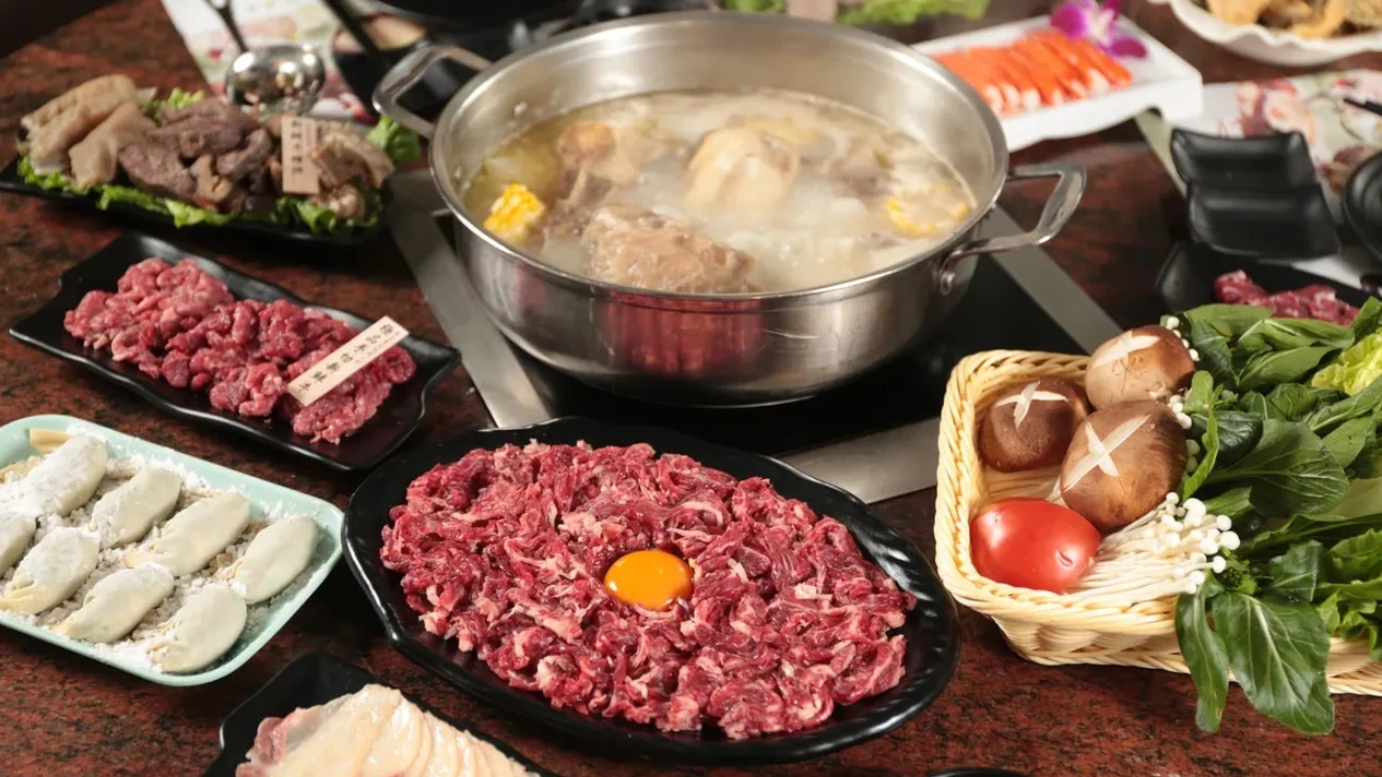 Fucheng Hot Pot Seafood Restaurant | Chaoshan Hand-cut Fresh Beef Hot Pot Set | Prince Edward Store, Wong Tai Sin Store