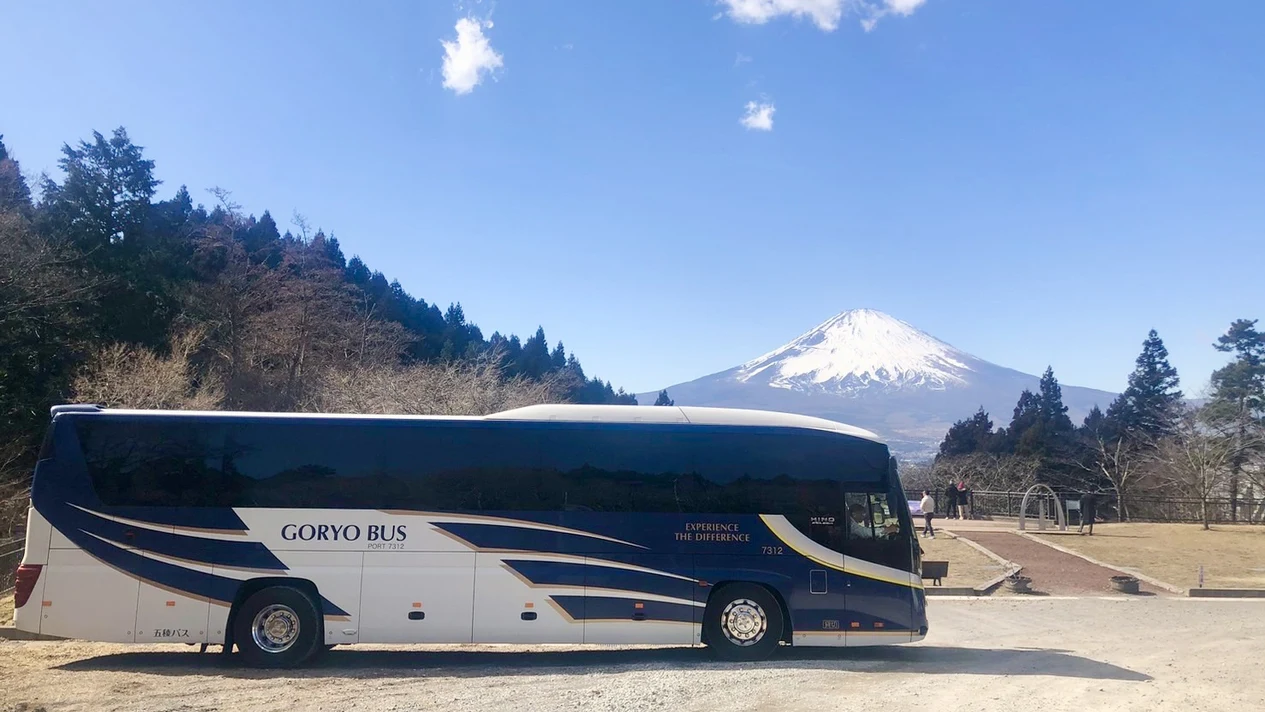 Mount Fuji Kawaguchiko & Arakura Fuji Sengen Shrine & Gotemba Premium Outlets One-Day Tour | Departing from Tokyo