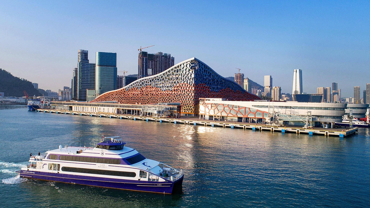 Shenzhen private group half-day tour investment Shekou cruise home port Hong Kong-Zhuhai-Macao Bridge