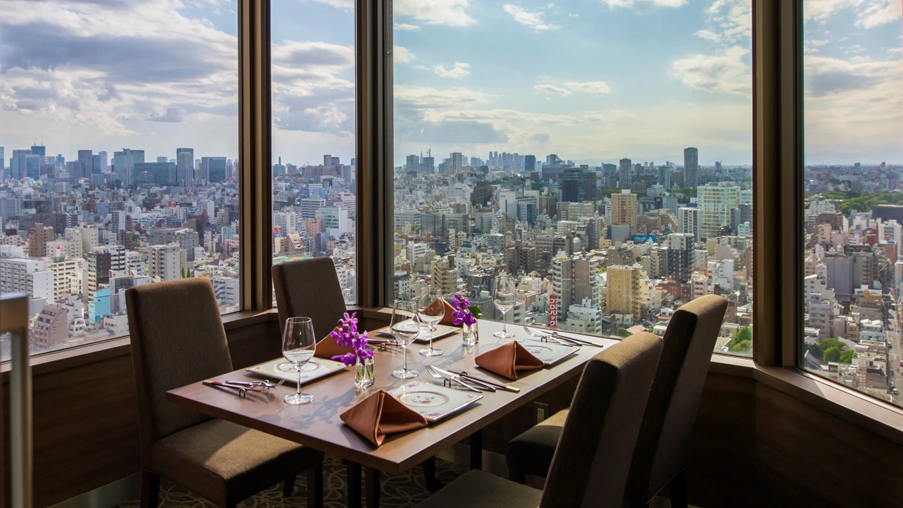 THE DINING SHINOWA 唐紅花＆蒔絵（THE DINING SHINOWA KARAKURENAI ）中法餐景觀餐廳-東京