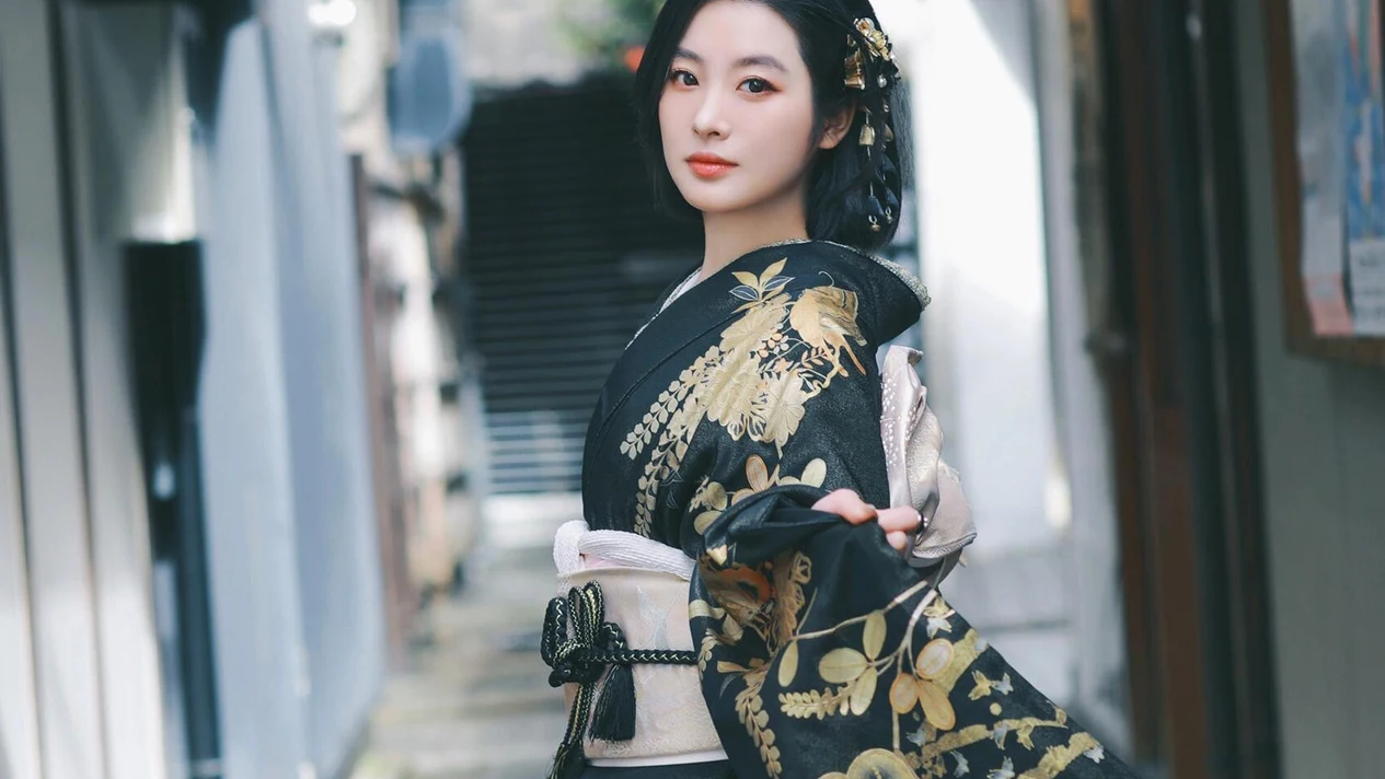 Sensoji Temple Kimono Rental & Photography Experience (Tokyo Kimono Reilei Store)