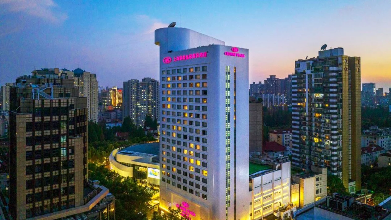 【近交通大學地鐵站】上海銀星皇冠假日酒店住宿套餐