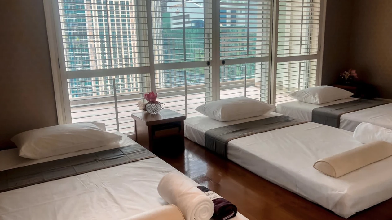 曼谷輝盛坊國際公寓（Grande Centre Point Ploenchit）的Let's Relax Spa