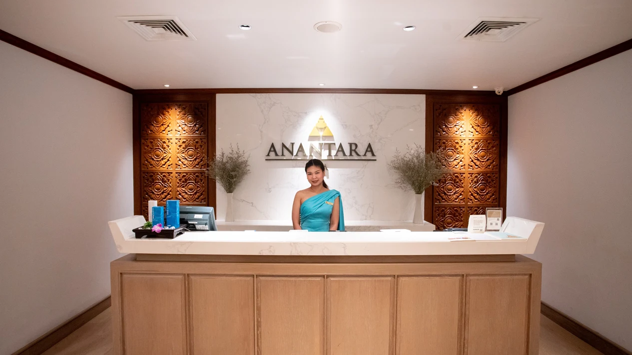 Anantara Spa massage spa experience at Anantara Riverside Resort in Bangkok
