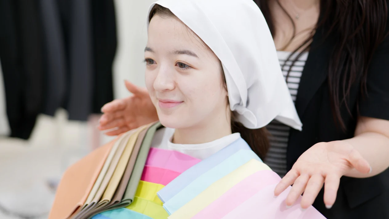 在首爾江南區Colorize體驗個人色彩分析和化妝服務