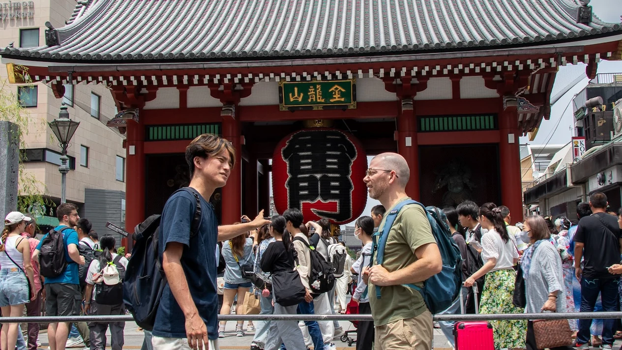 Must-visit attractions in Tokyo: 5-hour highlight tour of Tsukiji, Akihabara, and Asakusa