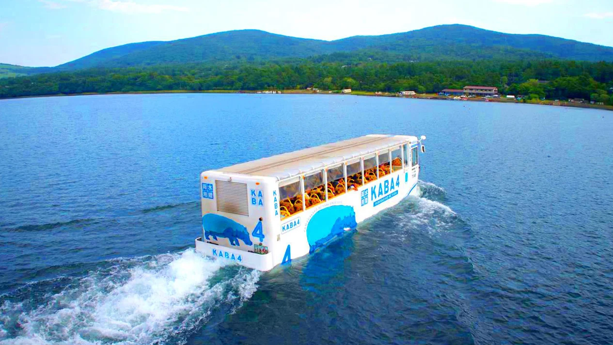 Mount Fuji's popular amphibious boat one-day tour｜Lake Kawaguchi Oishi Park & Oshino Hakkai & Lake Yamanaka KABA BUS Hippopotamus Amphibious Boat (optional) & Hirano Beach (departing from Tokyo)