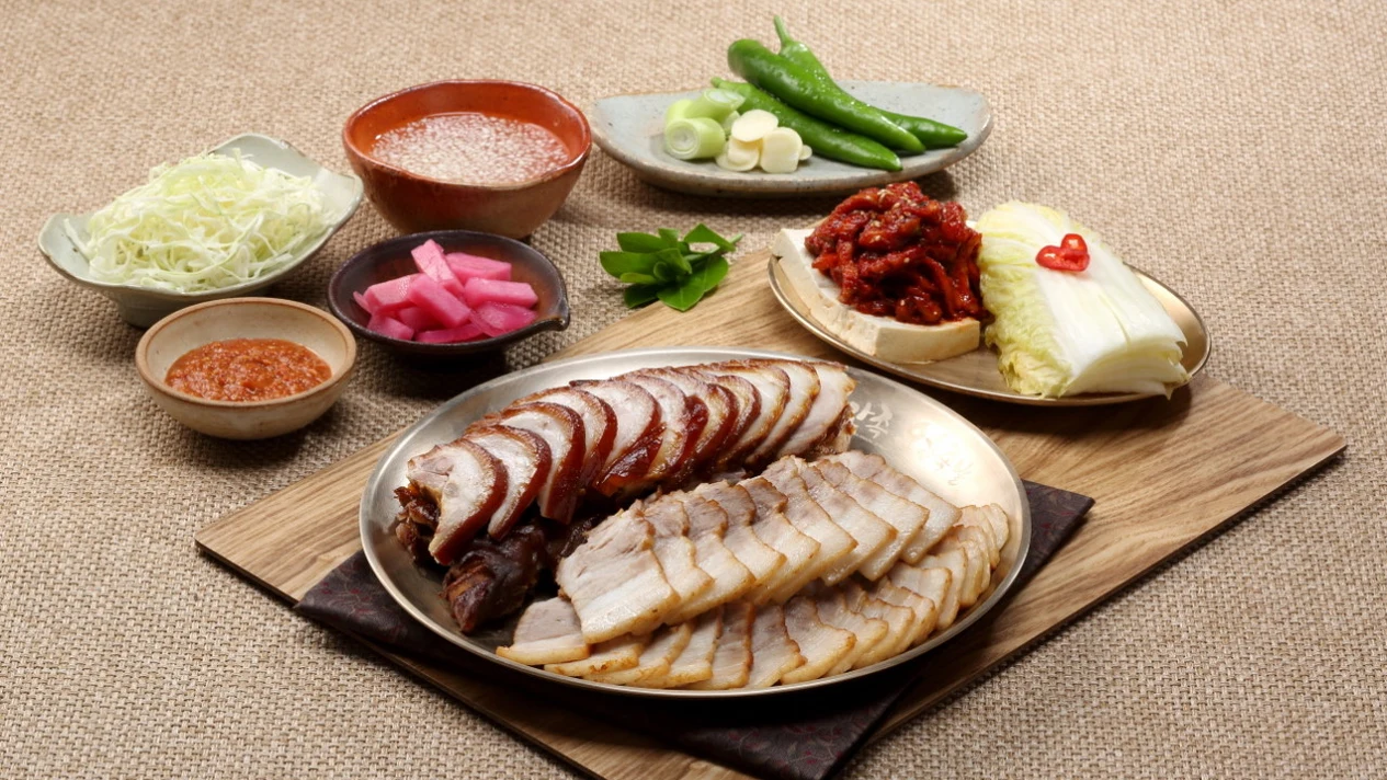 Satisfy Spiced Pork Trotters (City Hall Store)