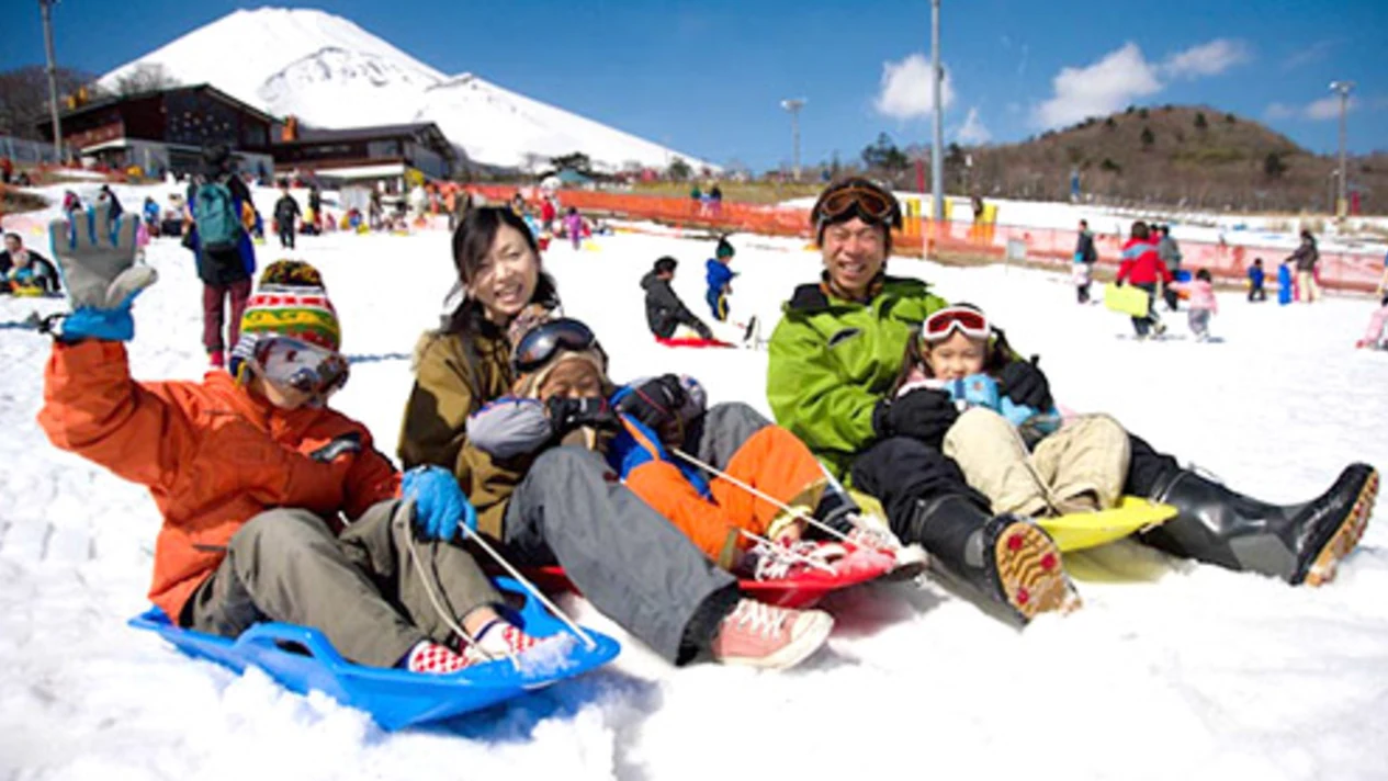 東京出發的富士山雪地樂園一日遊