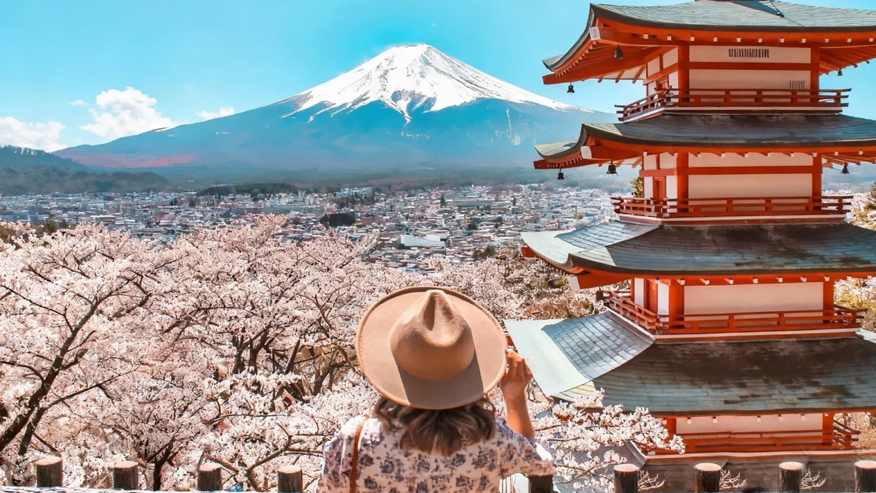 【富士山網紅景點打卡一日遊含午餐選項】新倉山公園&日川時計店&忍野八海&羅森便利店&河口湖經典富士山一日遊（東京出發）