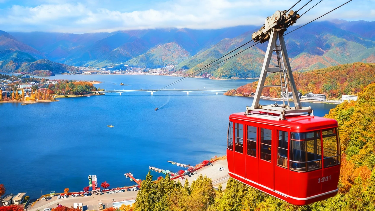 Mount Fuji check-in hotspot | One-day trip to Lake Kawaguchi Fuji Panoramic Cable Car & Oshino Hakkai & Lawson Kawaguchiko Ekimae Store | Matcha experience included | Lunch option included | Departing from Tokyo