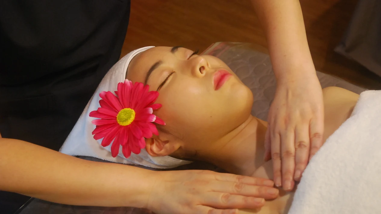 Myeongdong SHILLA Esthetic Spa Massage Experience