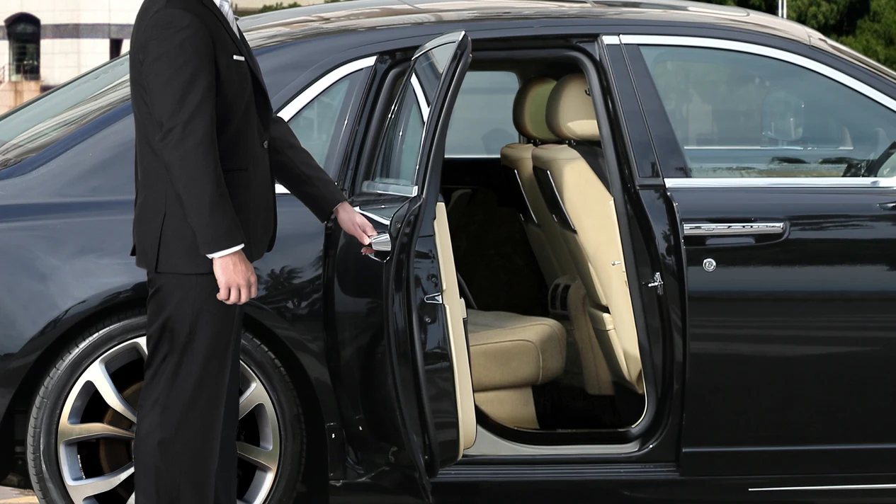 Seoul Mercedes-Benz S Class VIP Charter Tour