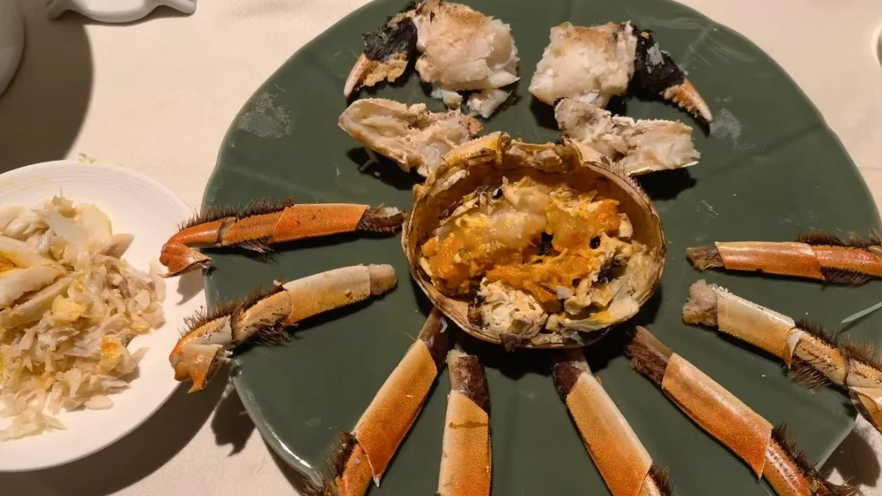 米其林餐廳上海大閘蟹晚宴＋上海黃浦江夜遊
