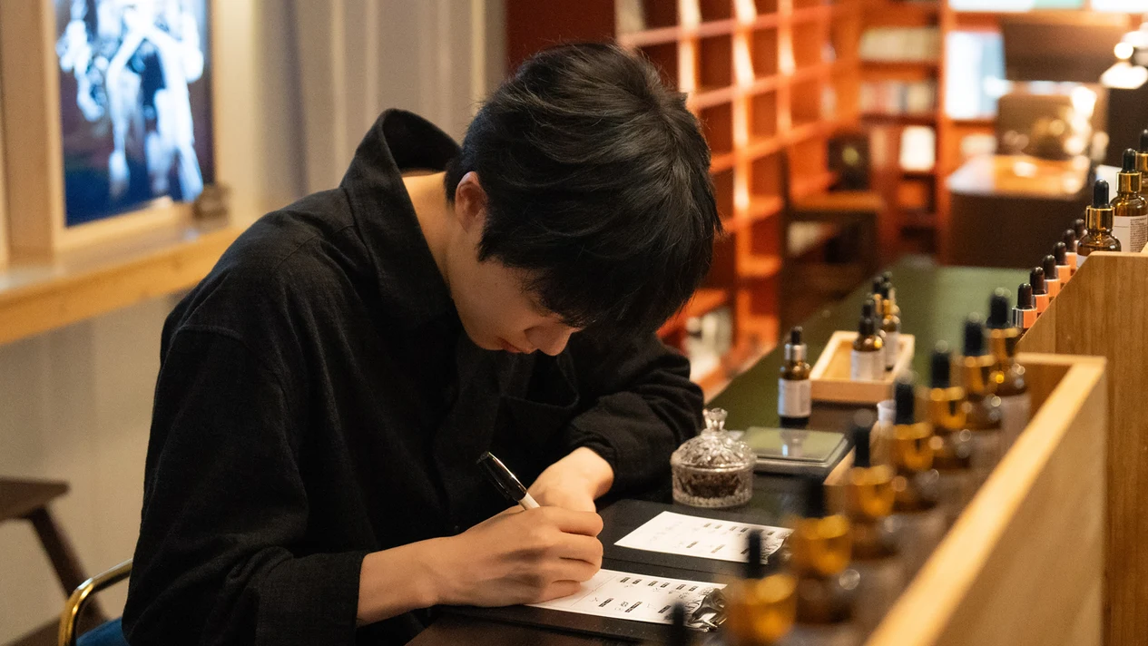 首爾私人 KPOP 媒體藝術香水工坊