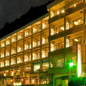 Lake Kawaguchi Onsen Hotel KUKUNA