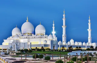 Premium Abu Dhabi Sheikh Zayed Mosque and Sightseeing from Dubai at Dubai