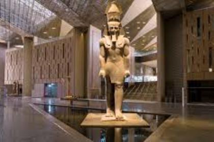 Tur Sehari Grand Egyptian Museum & Piramida Giza