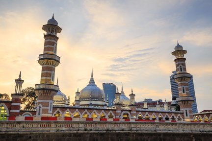 Religión, cultura y patrimonio: tour de medio día en Kuala Lumpur