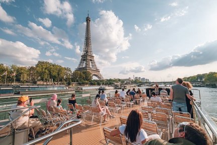 Paris Day Trip and Sightseeing Cruise from Disneyland Paris