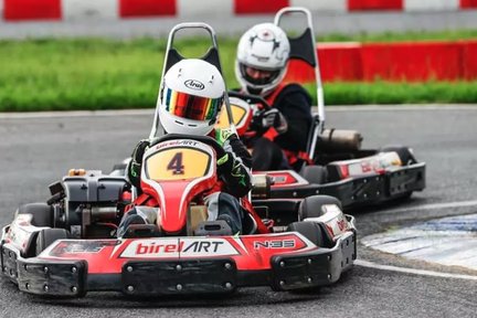 Trải Nghiệm Lái Xe Go Kart Taroko ở Đào Viên